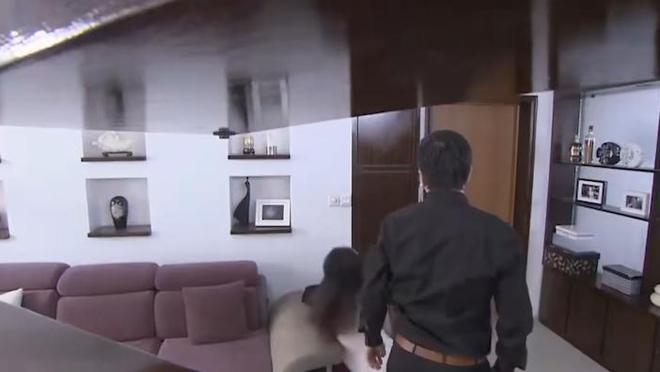 年后遍体鳞伤逃回家惨状令家人心疼落泪瓦力棋牌试玩16岁少女和大叔私奔8(图8)