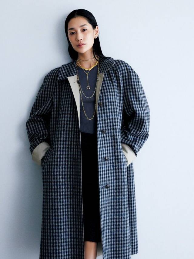 学会用珠宝50+女性尤其不可忽略瓦力棋牌灰色穿搭的高级感秘诀：要(图2)