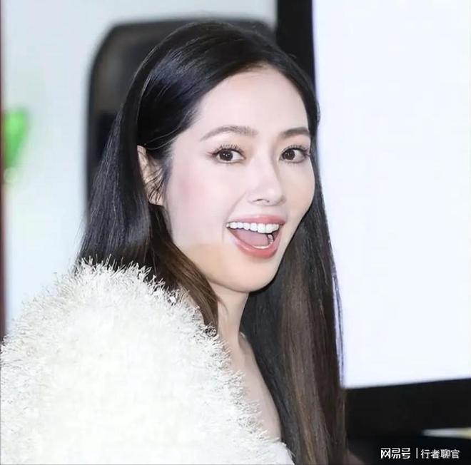 向佐带娃有时异地但豪门日子藏不住了瓦力棋牌郭碧婷手撕谣言:婆婆给钱(图11) 向佐带娃有时异地但豪门日子藏不住了瓦力棋牌郭碧婷手撕谣言:婆婆给钱(图11)