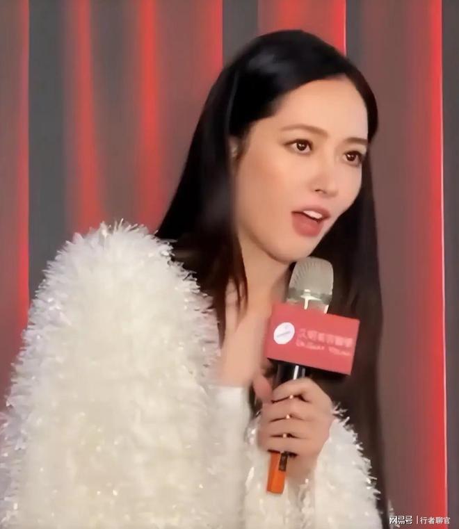 向佐带娃有时异地但豪门日子藏不住了瓦力棋牌郭碧婷手撕谣言：婆婆给钱(图10)